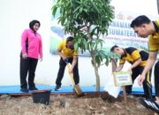 Kapolda Sumsel Pimpin Penanaman 10.000 Pohon dan Olahraga Bersama, Perkuat Komitmen Polri Peduli Lingkungan