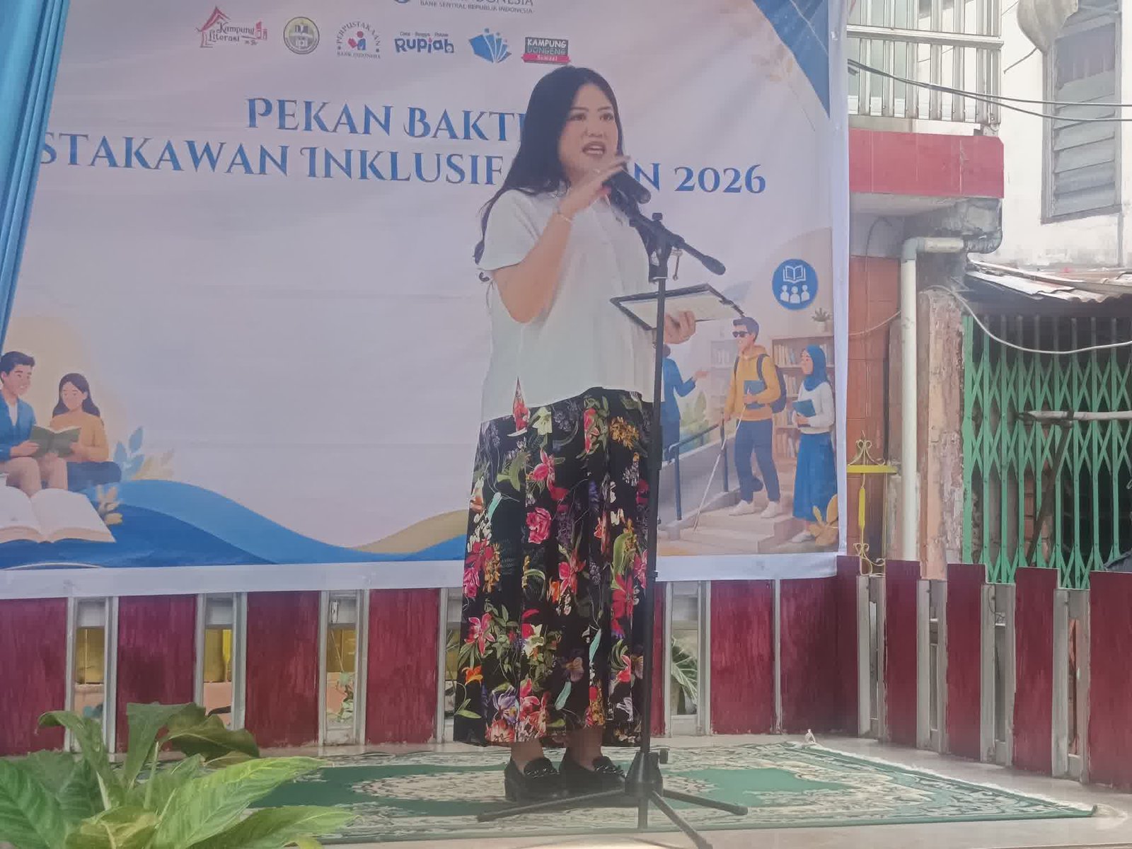 dr. Hj. Ratu Tenny Leriva, M.M